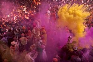 Indian Hindus worshippers are covered in powder