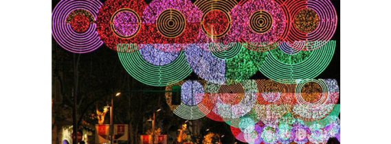 CHRISTMAS: LIGHT&COLOR